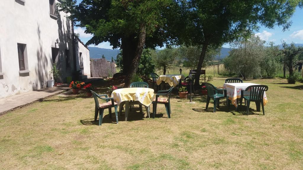 Azzurre Beb Bed & Breakfast Laterina Bagian luar foto